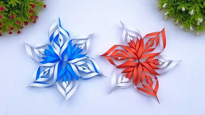 How To Make 3D Christmas Snowflakes