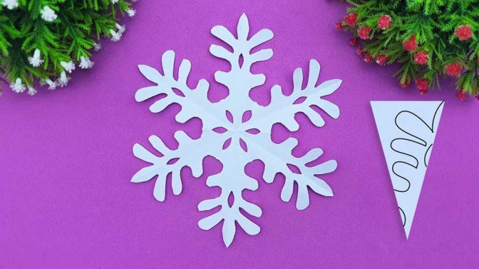 How To Make Paper Snowflakes For Christmas Decor